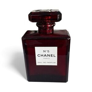 CHANEL No. 5 Eau de Parfum in Deep Red Bottle